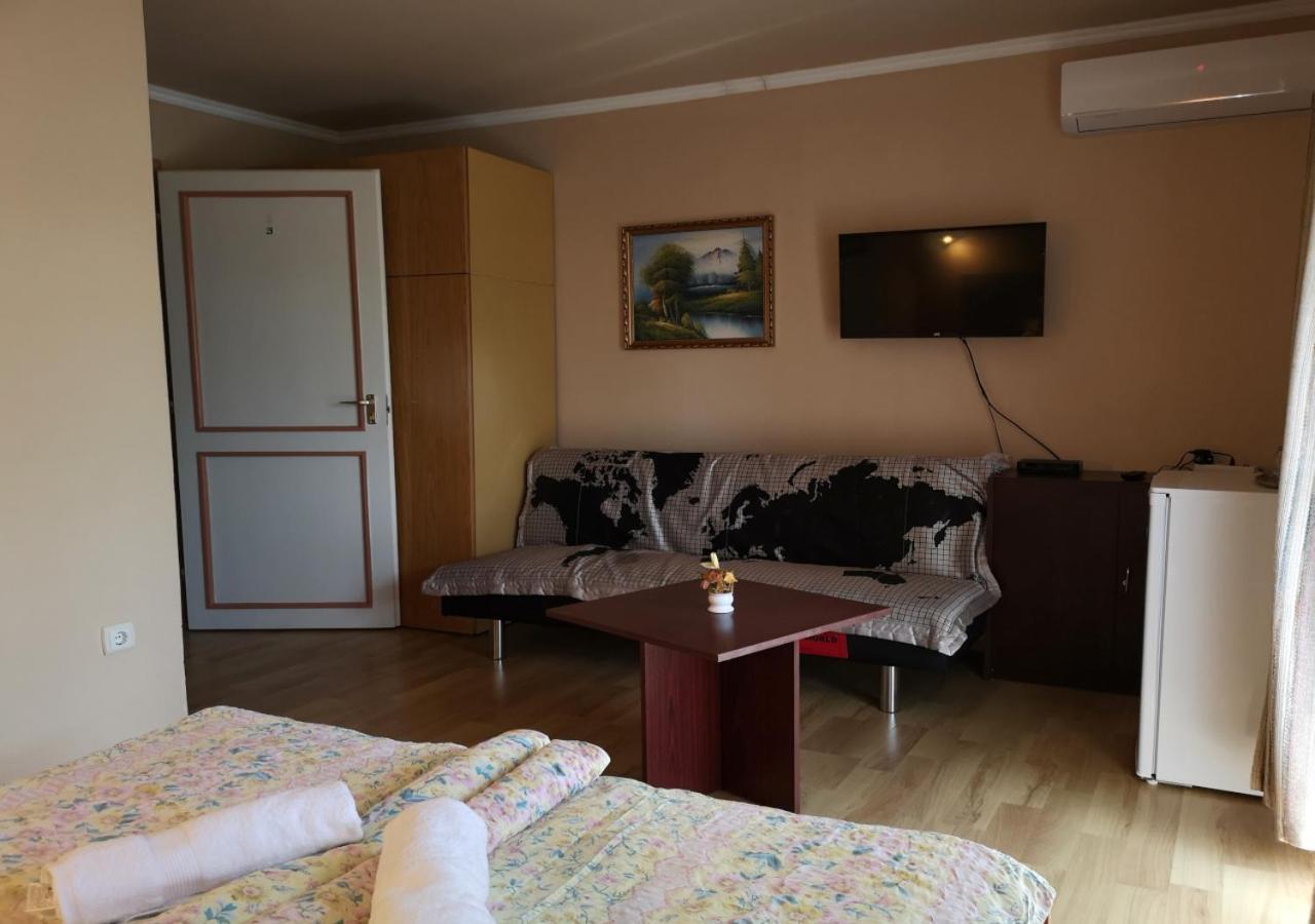 Vitorlas Apartmanhaz شيوفوك المظهر الخارجي الصورة