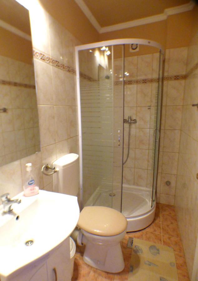 Vitorlas Apartmanhaz شيوفوك المظهر الخارجي الصورة