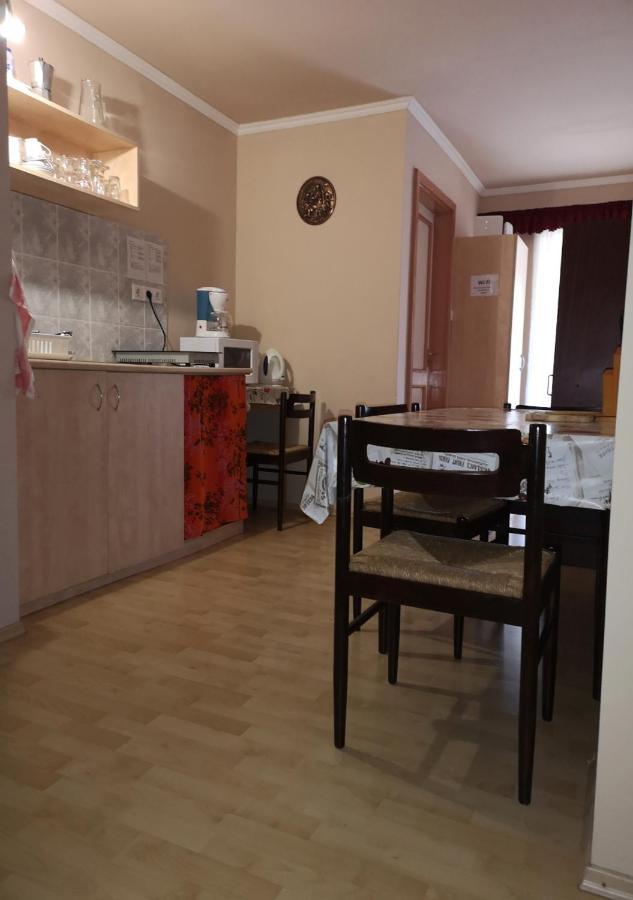 Vitorlas Apartmanhaz شيوفوك المظهر الخارجي الصورة